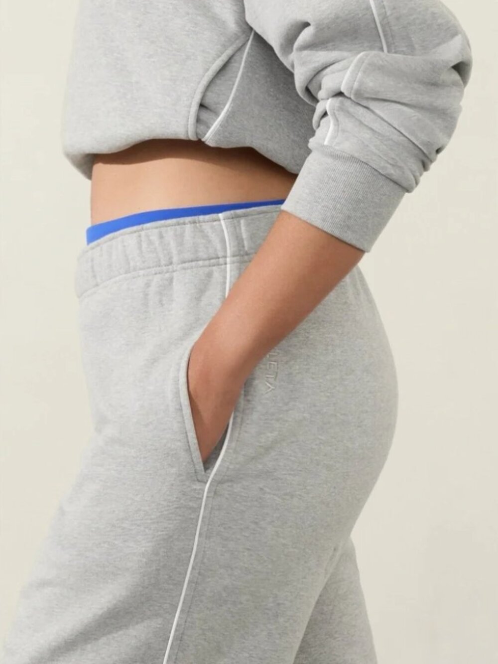 Forever Fleece High Rise Piping Jogger, grey, Size M
